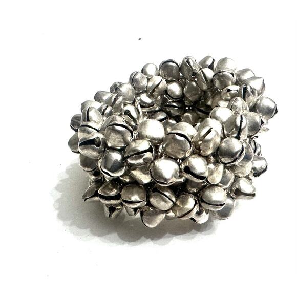 KIM SEYBERT SET OF 3 SILVER JINGLE BELLS NAPKIN RINGS NEIMAN MARCUS - Picture 3 of 3